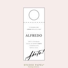 Cargar imagen en el visor de la galería, Capitanes De Mesa – Wine Hangers.