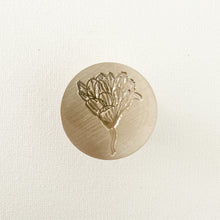 Cargar imagen en el visor de la galería, Tulip - Sello de 2.5 cm
